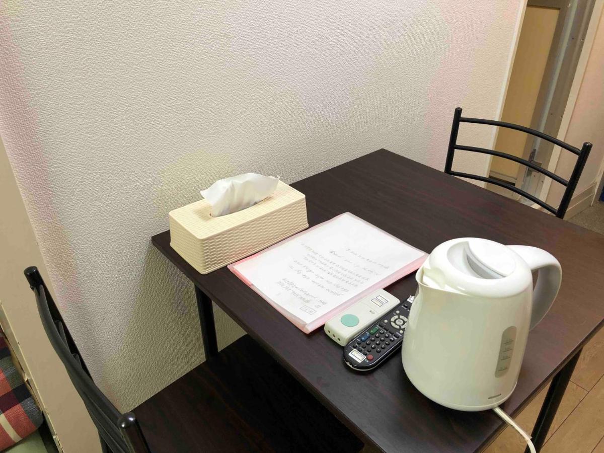 Guest House Zwell Hakata Ohori Park Fukuoka  Kültér fotó