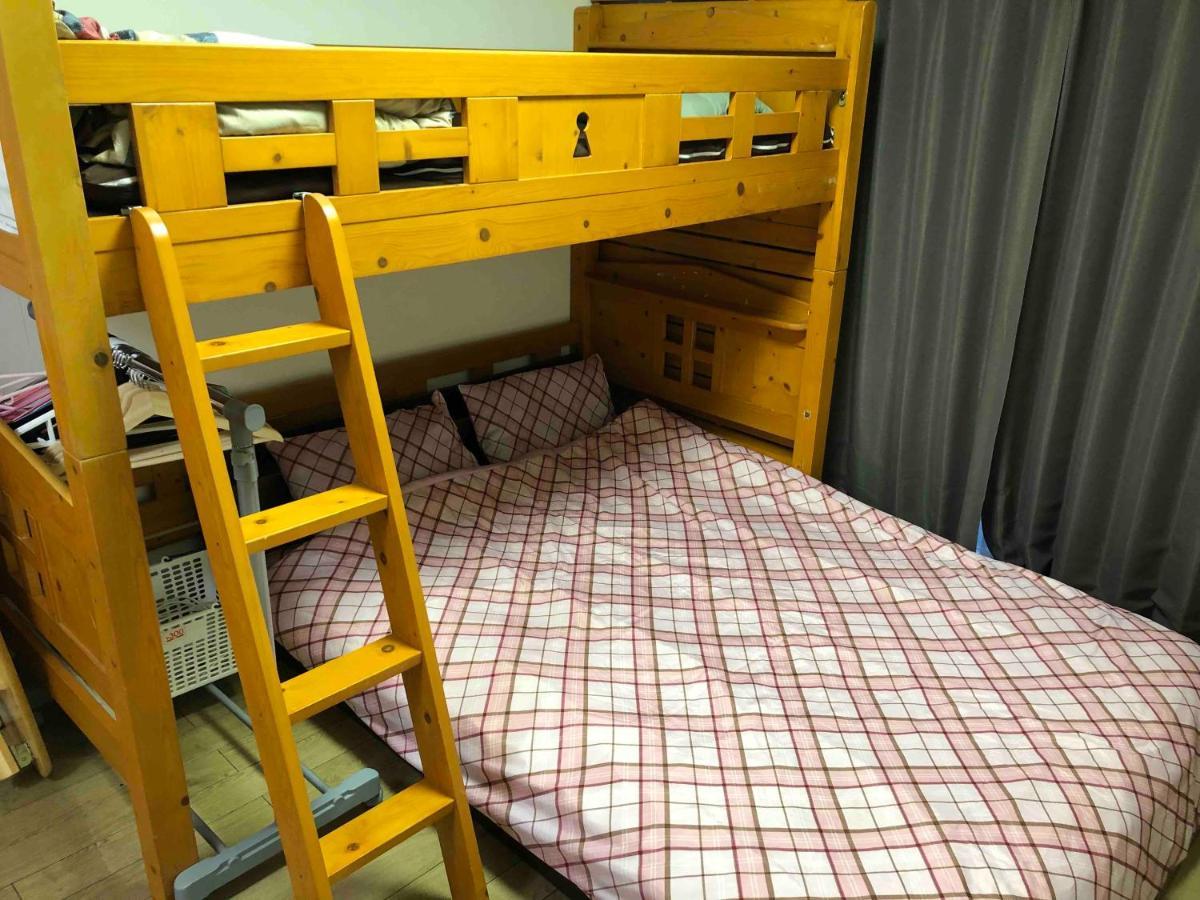 Guest House Zwell Hakata Ohori Park Fukuoka  Kültér fotó