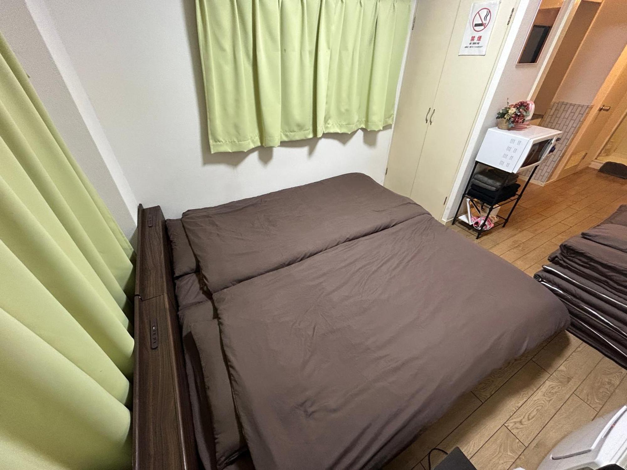 Guest House Zwell Hakata Ohori Park Fukuoka  Kültér fotó